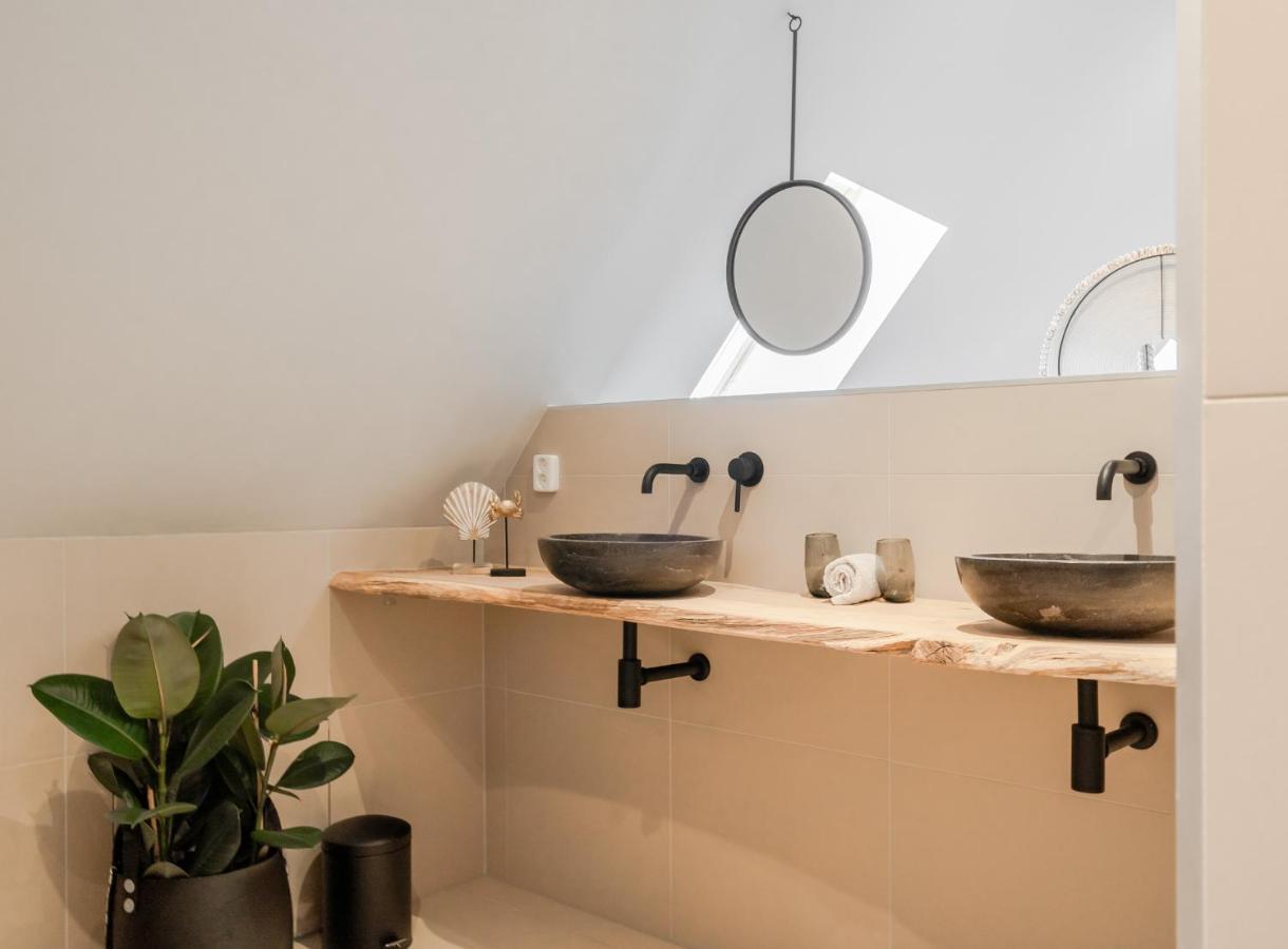 99 Lifestyle Suite Zwaag Ngoại thất bức ảnh